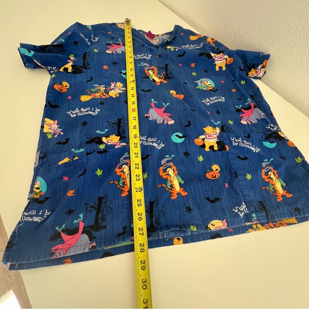 Disney Halloween Winnie the Pooh Blue Scrub Size large - Picture 5 of 7